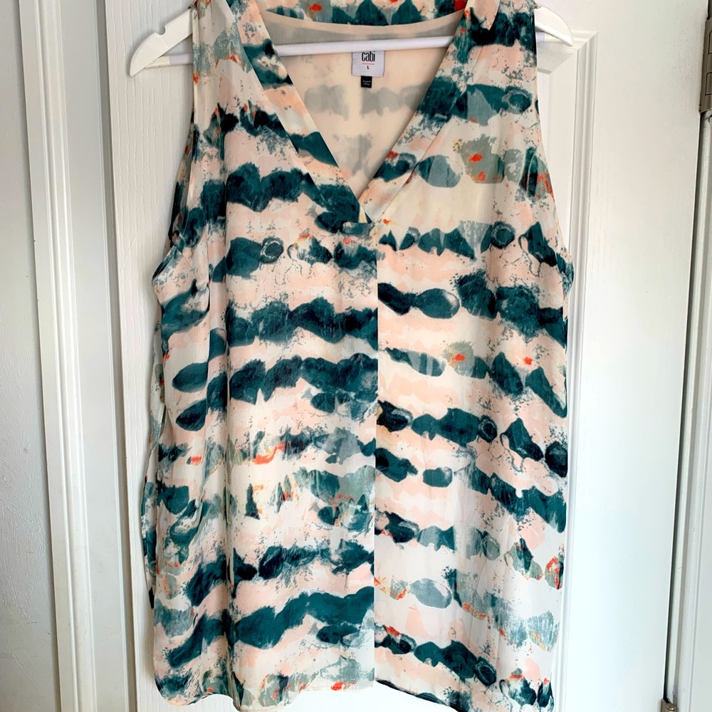 Like New* CaBi size large tank adorable layered with slits so cute on.